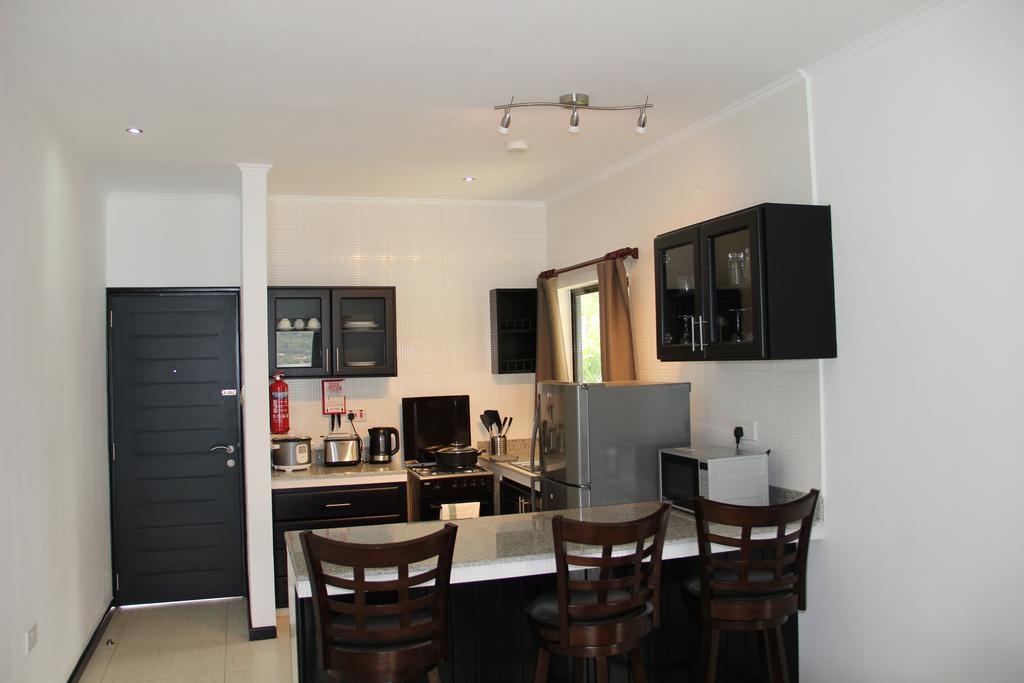 Surfers Cove Apartments Bel Ombre Zewnętrze zdjęcie