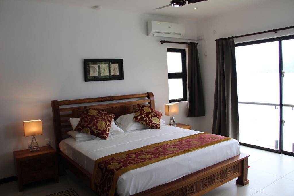 Surfers Cove Apartments Bel Ombre Zewnętrze zdjęcie