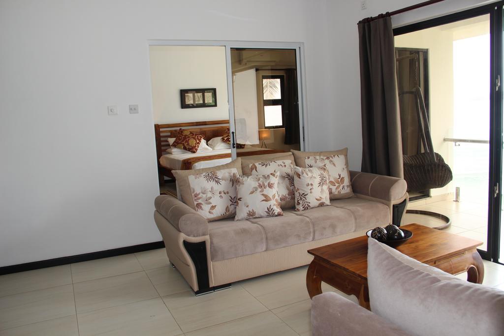 Surfers Cove Apartments Bel Ombre Zewnętrze zdjęcie