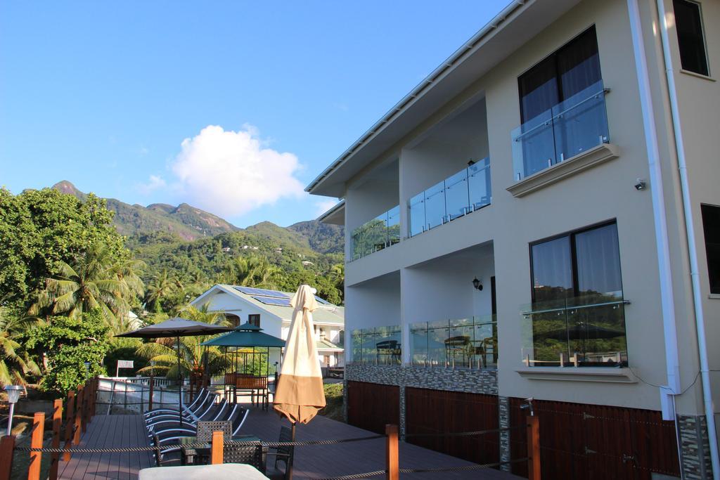 Surfers Cove Apartments Bel Ombre Zewnętrze zdjęcie