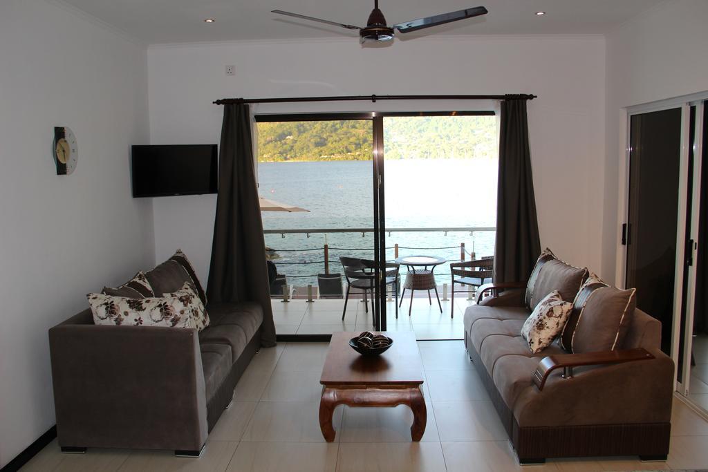 Surfers Cove Apartments Bel Ombre Zewnętrze zdjęcie